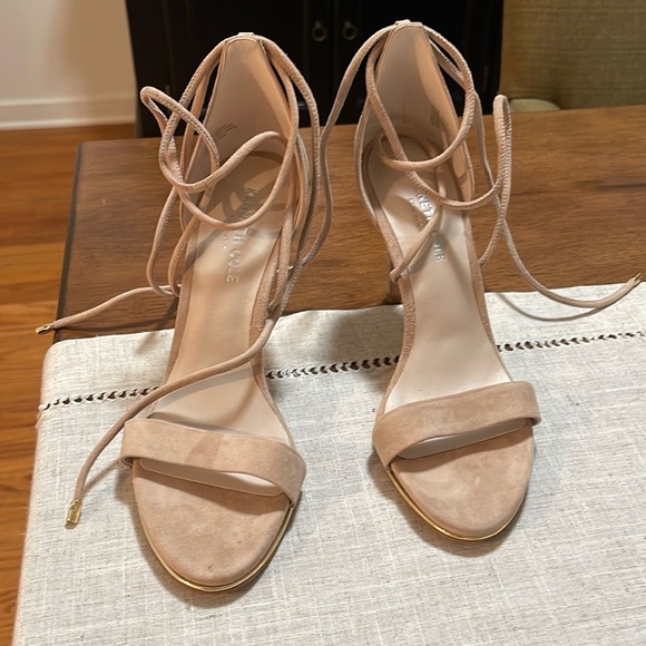New Kenneth Kole Tan criss cross strappy sandals - Picture 1 of 6